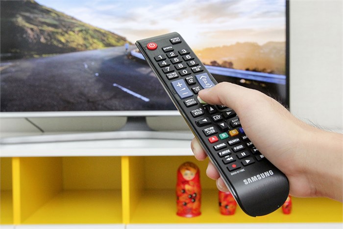 Smart Tivi Cong Samsung 40 inch UA40J6300 Màu Xám