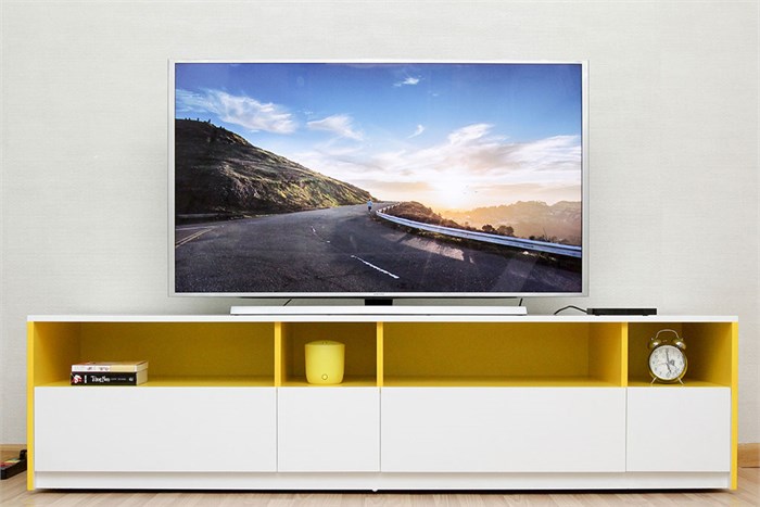 Smart Tivi Samsung UA55JS8000 55 inch Màu Xám