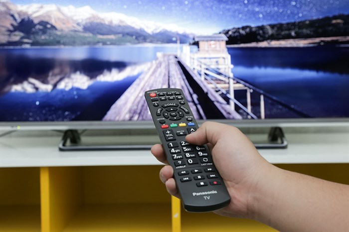 Smart Tivi Panasonic 40 inch TH-40CS620V