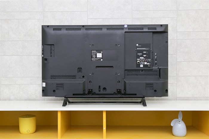 Smart Tivi Panasonic 40 inch TH-40CS620V