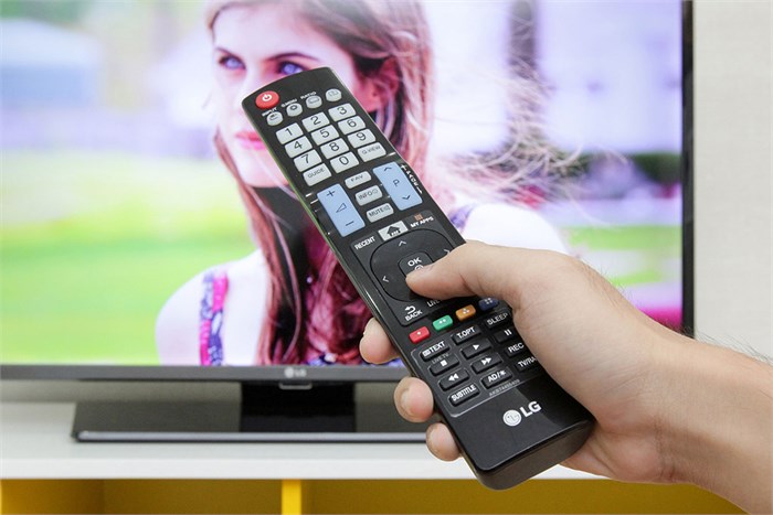 Smart Tivi LG 40 inch 40LF630T Màu Đen