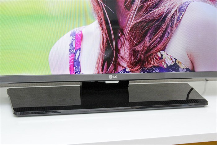 Smart Tivi LG 40 inch 40LF630T Màu Đen