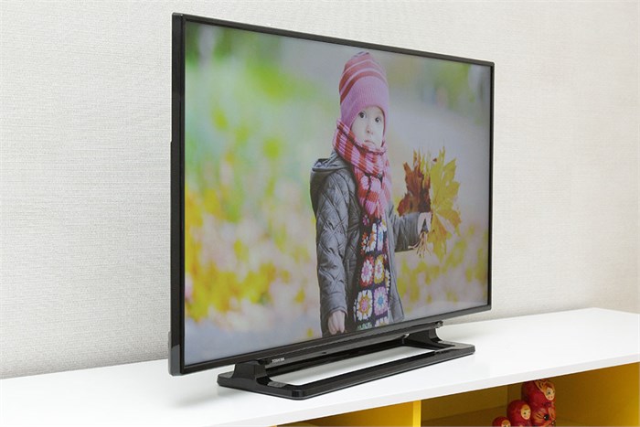 Tivi Toshiba 40 inch 40L2550 Màu Đen