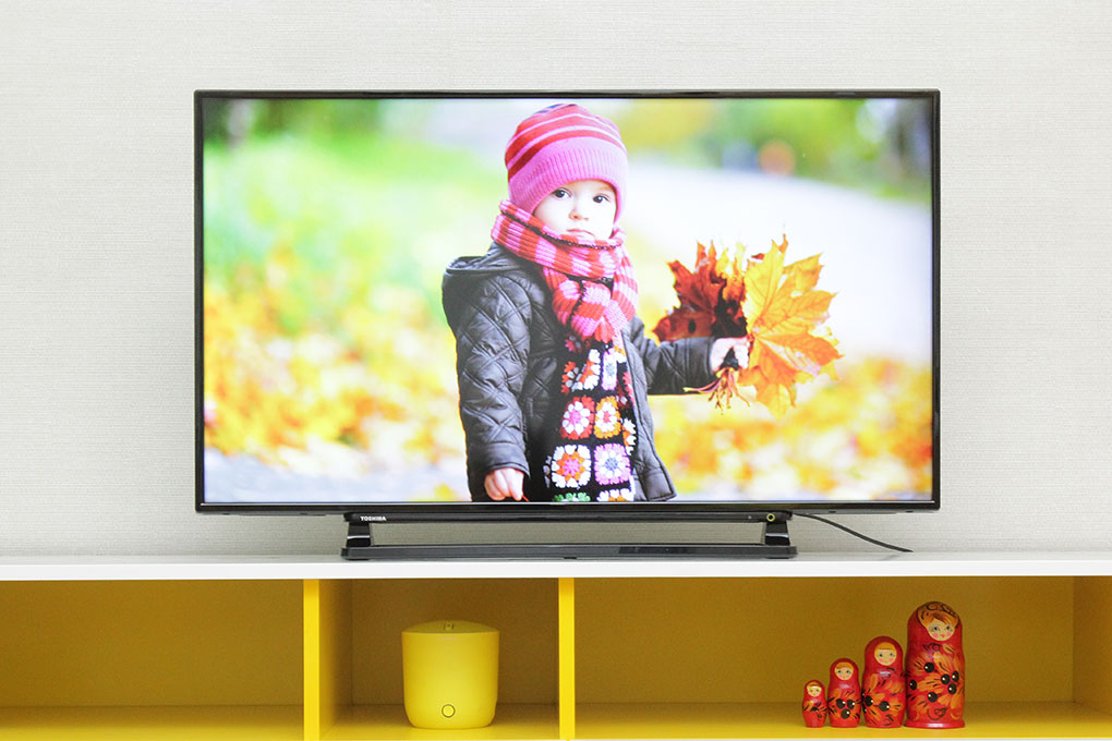Tivi Toshiba 40 inch 40L2550 Màu Đen