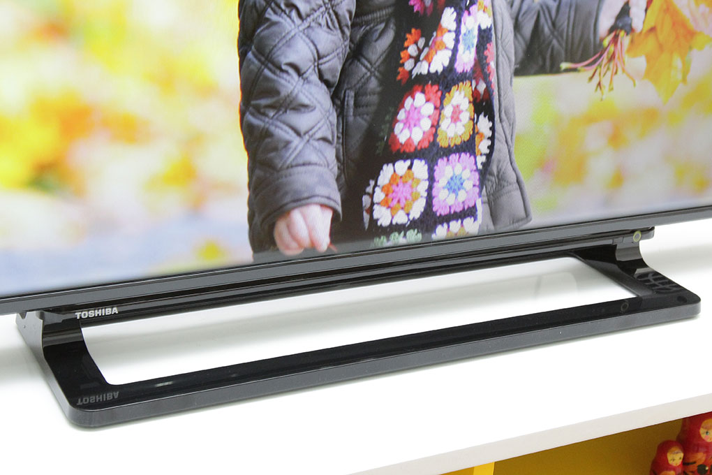 Tivi Toshiba 40 inch 40L2550 Màu Đen