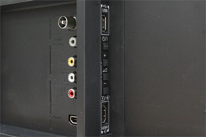 Tivi Toshiba 40 inch 40L2550 Màu Đen