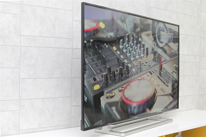 Smart Tivi Toshiba 50 inch 50L5550 Màu Xám