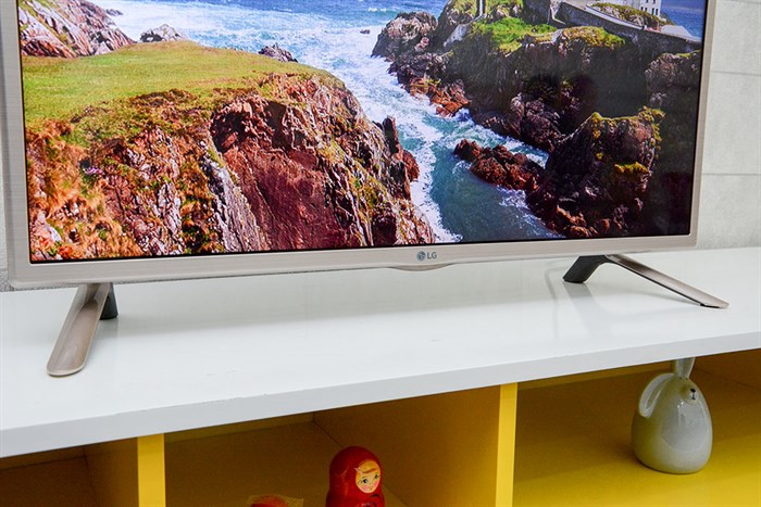 Smart Tivi LG 32 inch 32LF581D Màu Xám