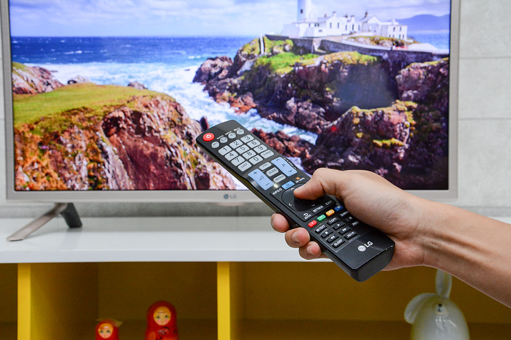Smart Tivi LG 32 inch 32LF581D Màu Xám