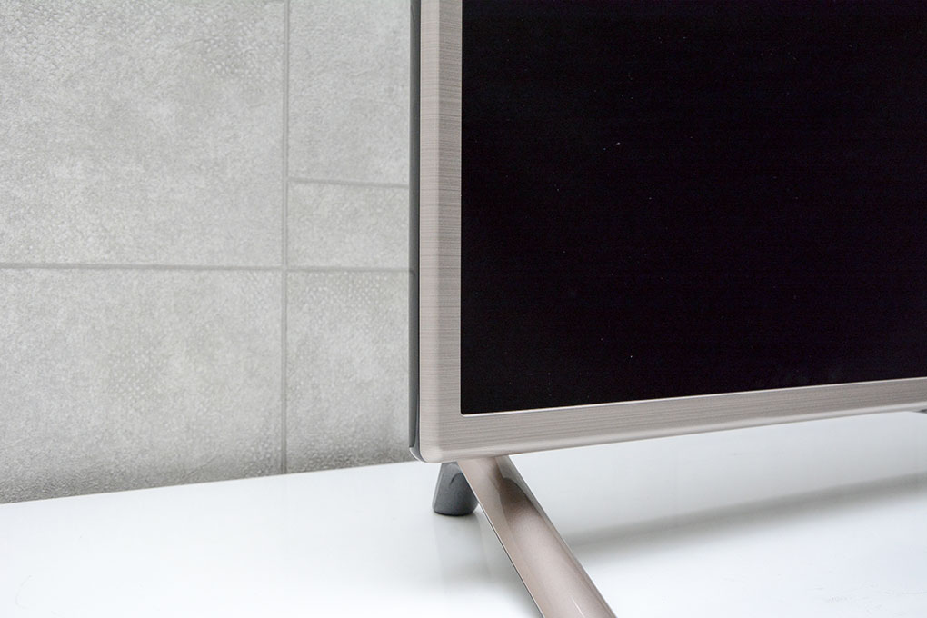 Smart Tivi LG 32 inch 32LF581D Màu Xám