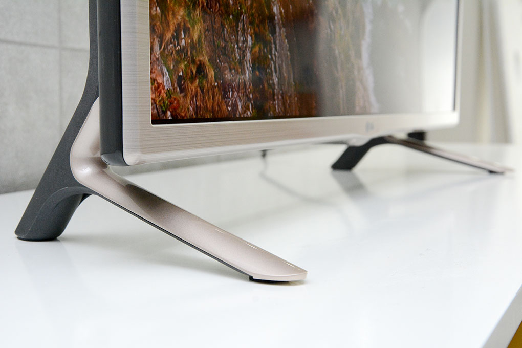 Smart Tivi LG 32 inch 32LF581D Màu Xám