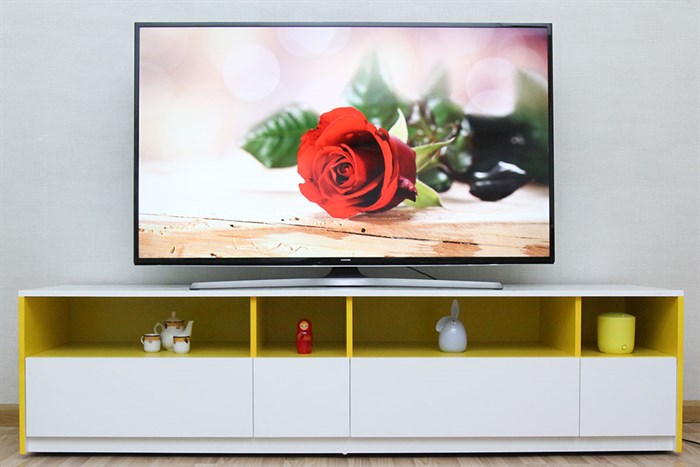 Smart Tivi Samsung 60 inch UA60J6200 Màu Đen