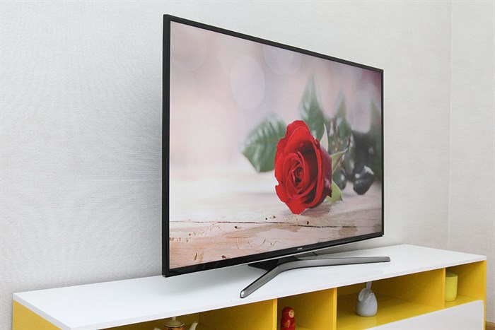 Smart Tivi Samsung 60 inch UA60J6200 Màu Đen
