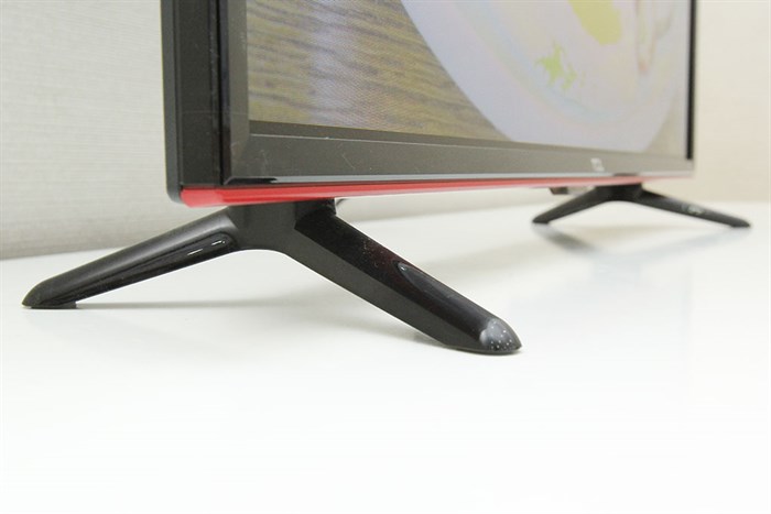 Tivi TCL 28 inch L28D2700