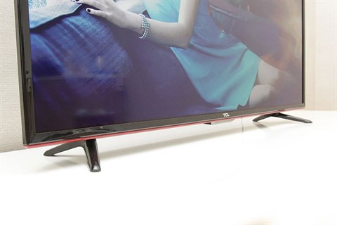 TCL L42D2700D