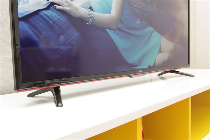 Tivi TCL 42 inch L42D2700D