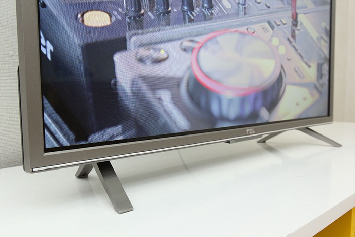 Smart Tivi TCL 32 inch L32S4700