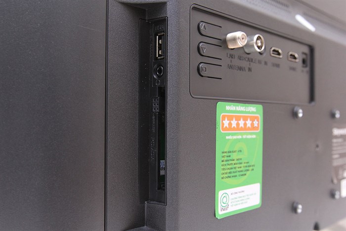 Tivi Skyworth 24 inch 24E510 Màu Đen