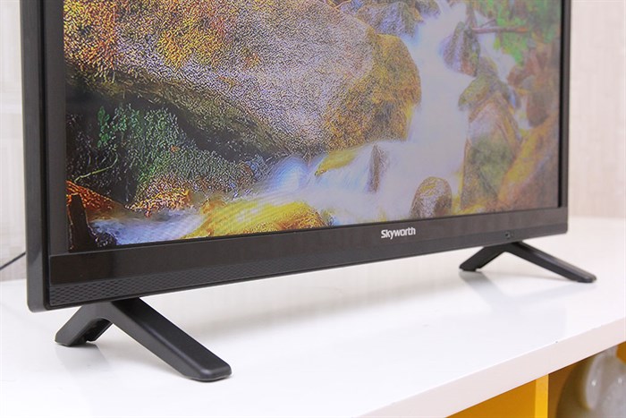 Tivi Skyworth 24 inch 24E510 Màu Đen