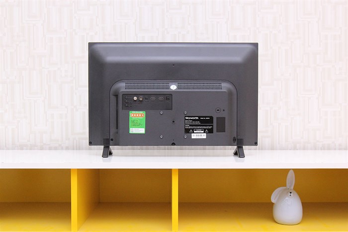 Tivi Skyworth 24 inch 24E510 Màu Đen