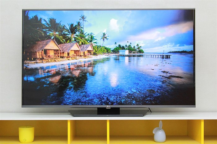 Smart Tivi LG 60 inch 60LF632T Màu Đen