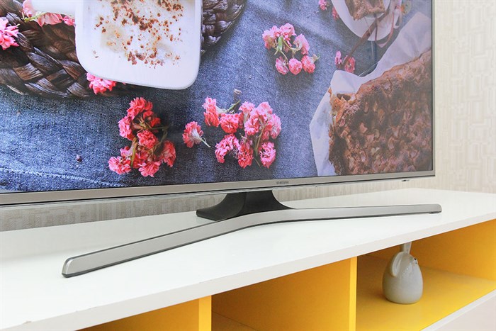 Smart Tivi Samsung 50 inch UA50JS7200 Màu Xám