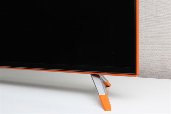 Smart Tivi TCL 40 inch L40Z1