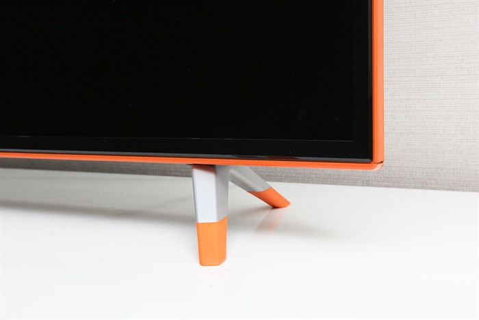 Smart Tivi TCL 48 inch L48Z1