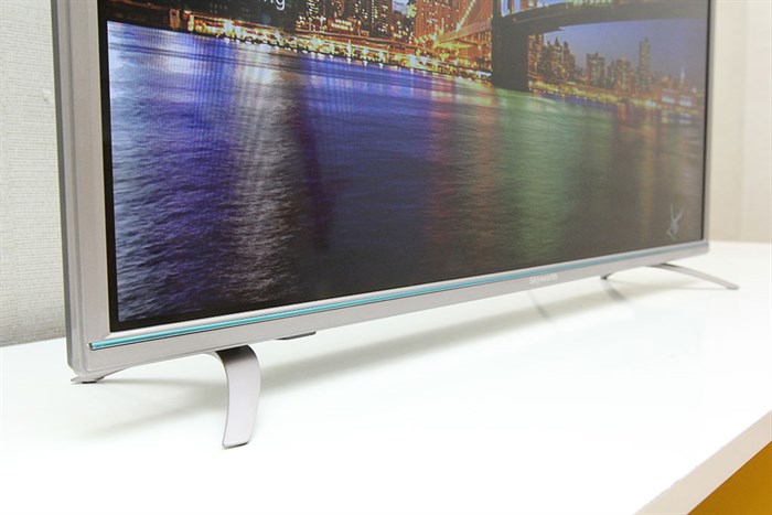 Smart Tivi Skyworth 32 inch 32S810 Màu Xám