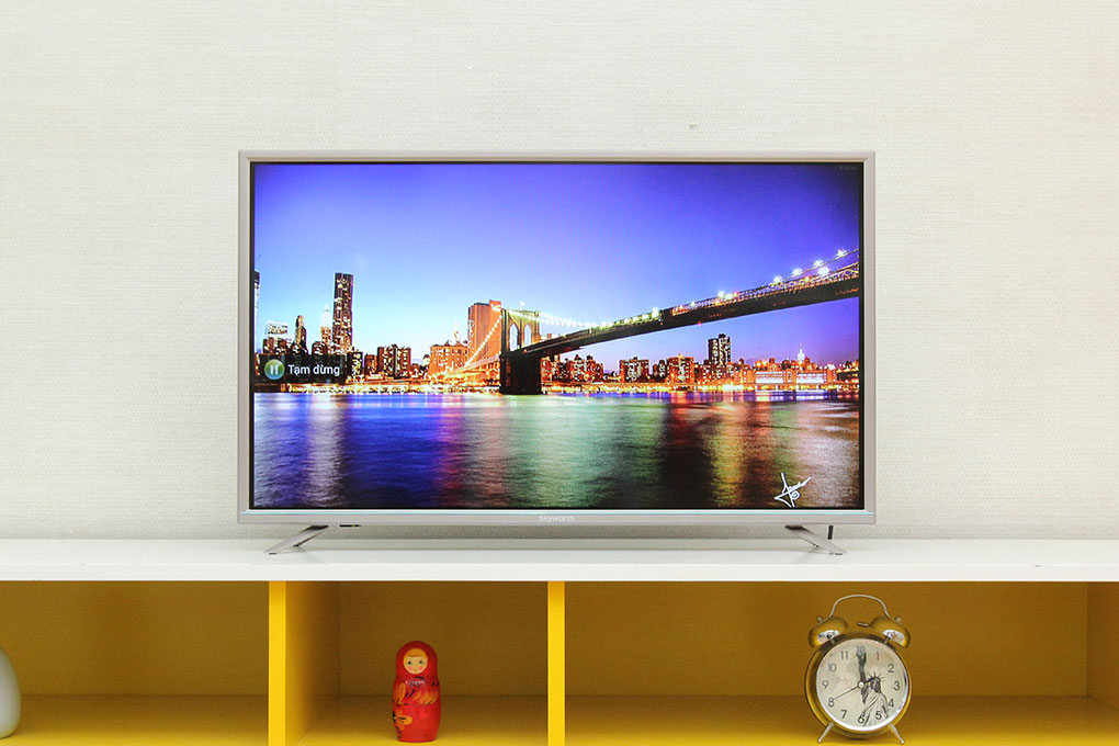 Smart Tivi Skyworth 32 inch 32S810 Màu Xám