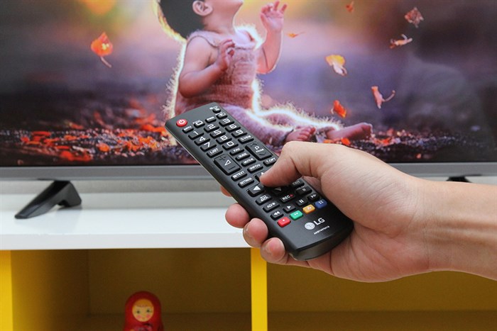 Tivi LG 32 inch 32LF510D Màu Đen