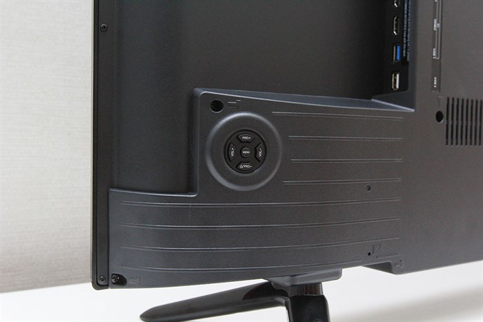 Tivi TCL 50 inch L50D2700D