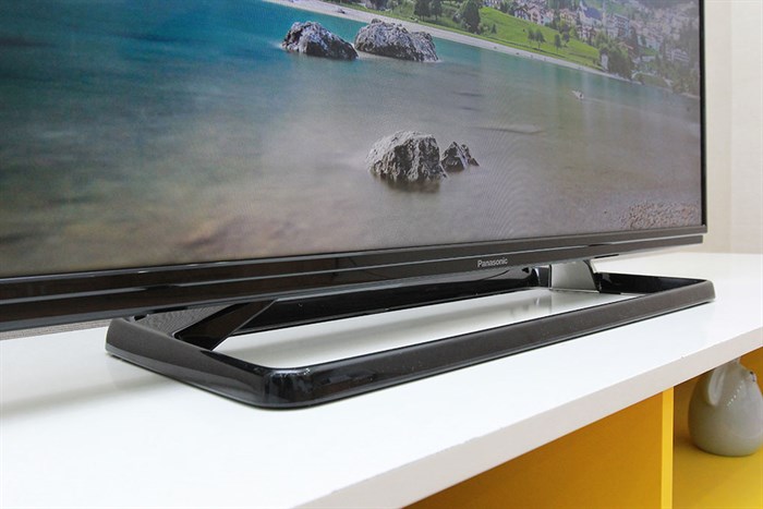 Tivi Panasonic 40 inch TH-40C400V