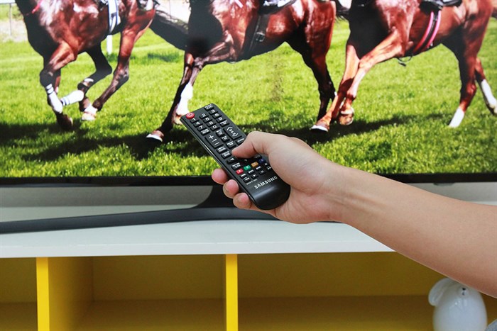 Internet Tivi Samsung 50 inch UA50J5200 Màu Đen