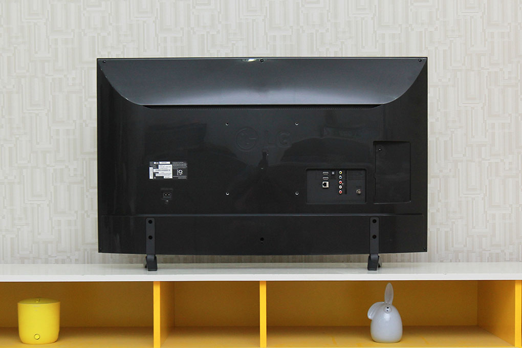 Smart Tivi LG 43 inch 43UF640T Màu Đen