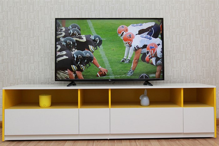 Smart Tivi LG 4K 49 inch 49UF640T Màu Đen