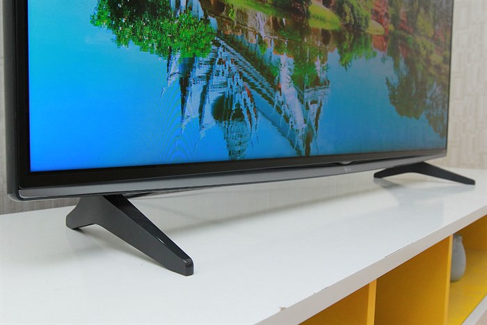 Smart Tivi LG 50 inch 50UF830T Màu Đen