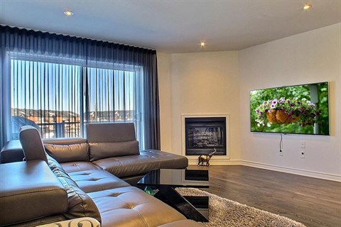Tivi 65 inch