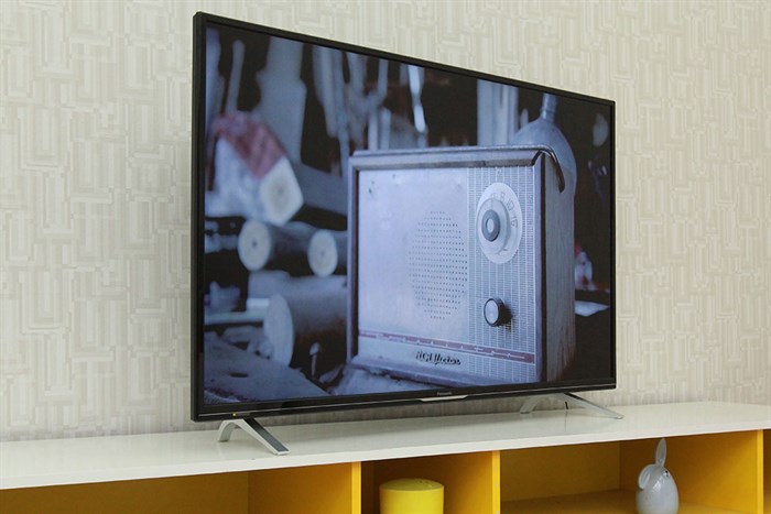 Tivi Panasonic 4K 50 inch TH-50CX400VV