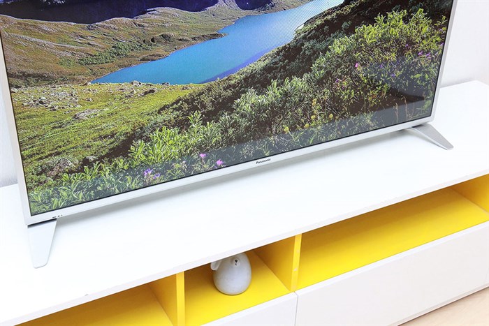 Smart Tivi Panasonic 49 inch TH-49DS630V