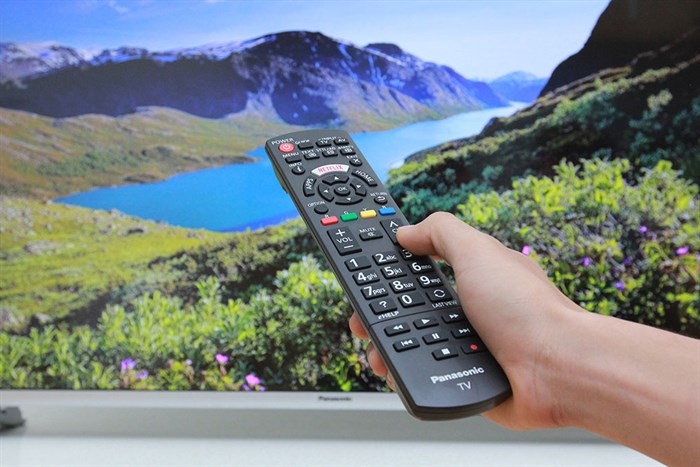 Smart Tivi Panasonic 49 inch TH-49DS630V