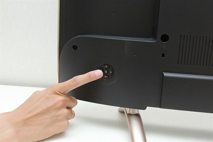 Smart Tivi Cong TCL 48 inch L48P1-CF