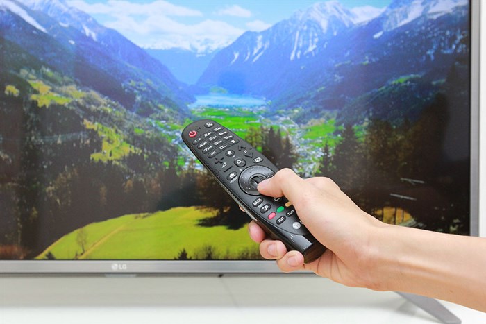 Smart Tivi LG 4K 43 inch 43UH650T Màu Đen