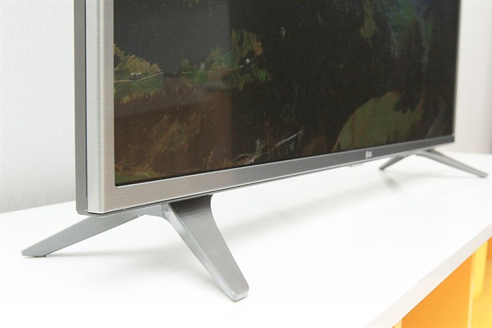 Smart Tivi LG 4K 43 inch 43UH650T Màu Đen