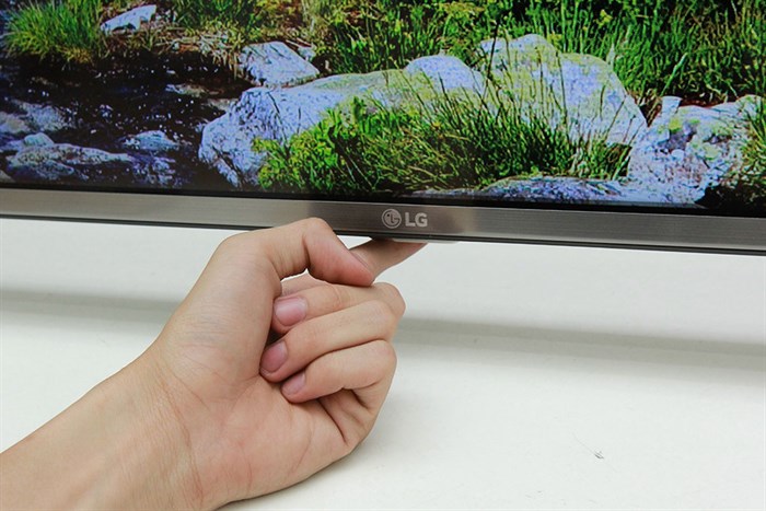 Smart Tivi LG 4K 60 inch 60UH650T Màu Đen