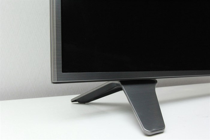 Smart Tivi LG 4K 60 inch 60UH650T Màu Đen