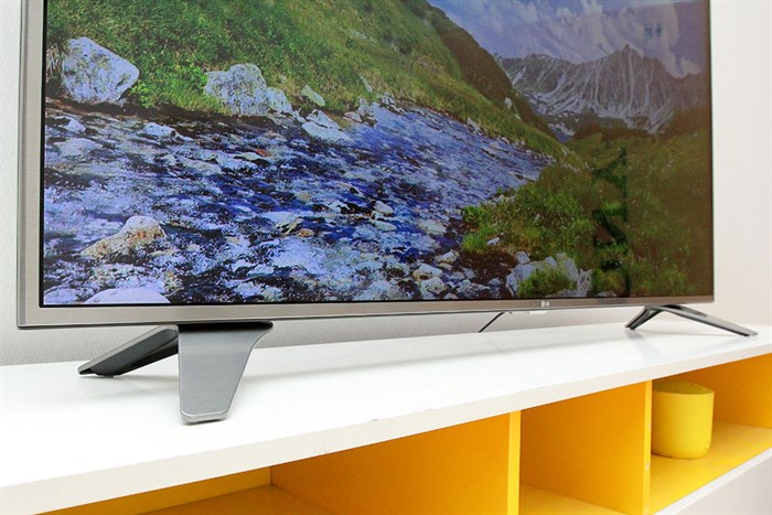 Smart Tivi LG 4K 60 inch 60UH650T Màu Đen