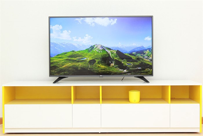 Smart Tivi LG 49 inch 49LH600T Màu Đen