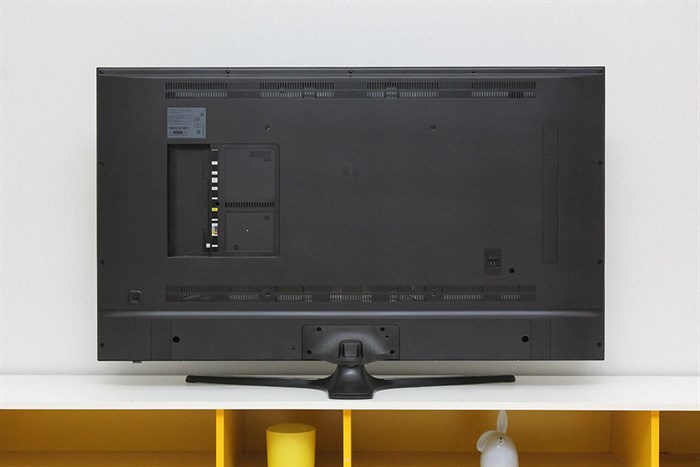 Smart Tivi Samsung 4K 55 inch UA55KU6000 Màu Đen