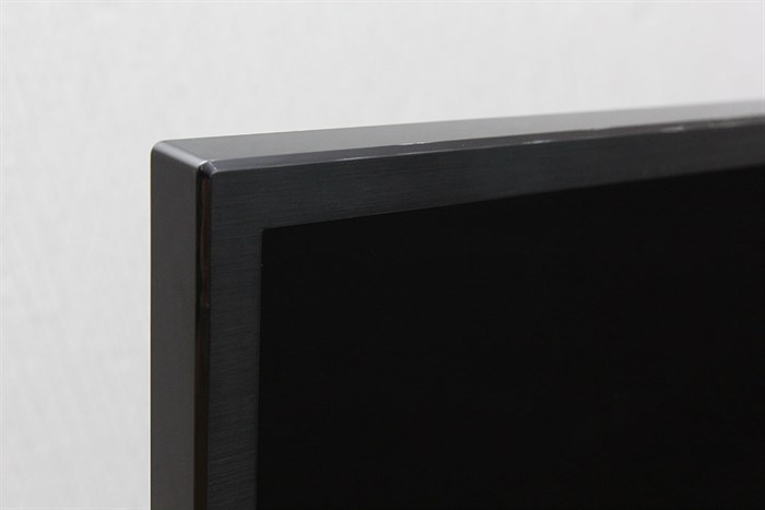 Smart Tivi Samsung 4K 60 inch UA60KU6000 Màu Đen